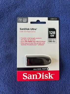 SanDisk Ultra 128GB USB 3.0 Flash Drive - Black